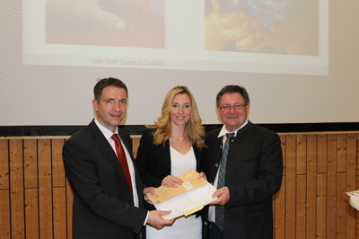 Empfang anlässlich des 10 jährigen Jubiläums der "Dorf-GmbH Binsfeld" mit Arnsteins Bürgermeisterin Anna Stolz und Innenstaatssekretär Gerhard Eck